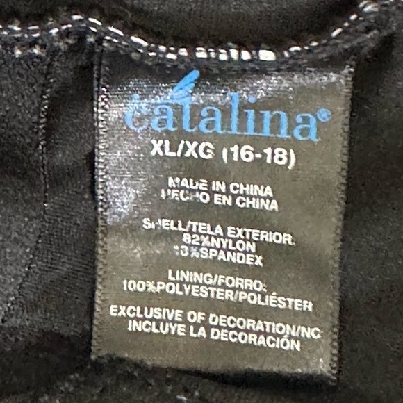 Catalina sz 16-18  swimsuit black with print fabric on the sides - Picture 9 of 9